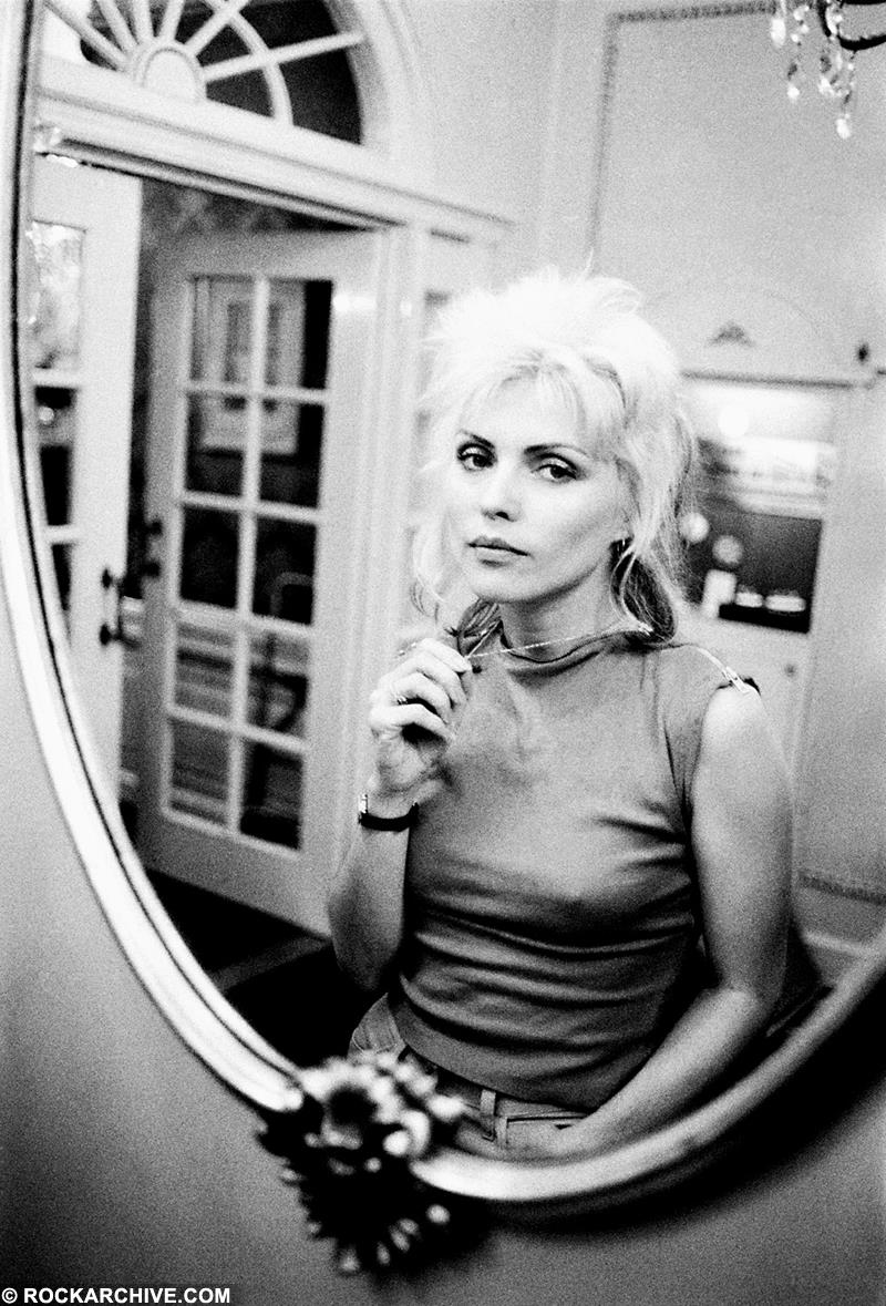 Blondie, Debbie Harry in London, 1977 Photo | Fine Art Print by Lex Van Rossen