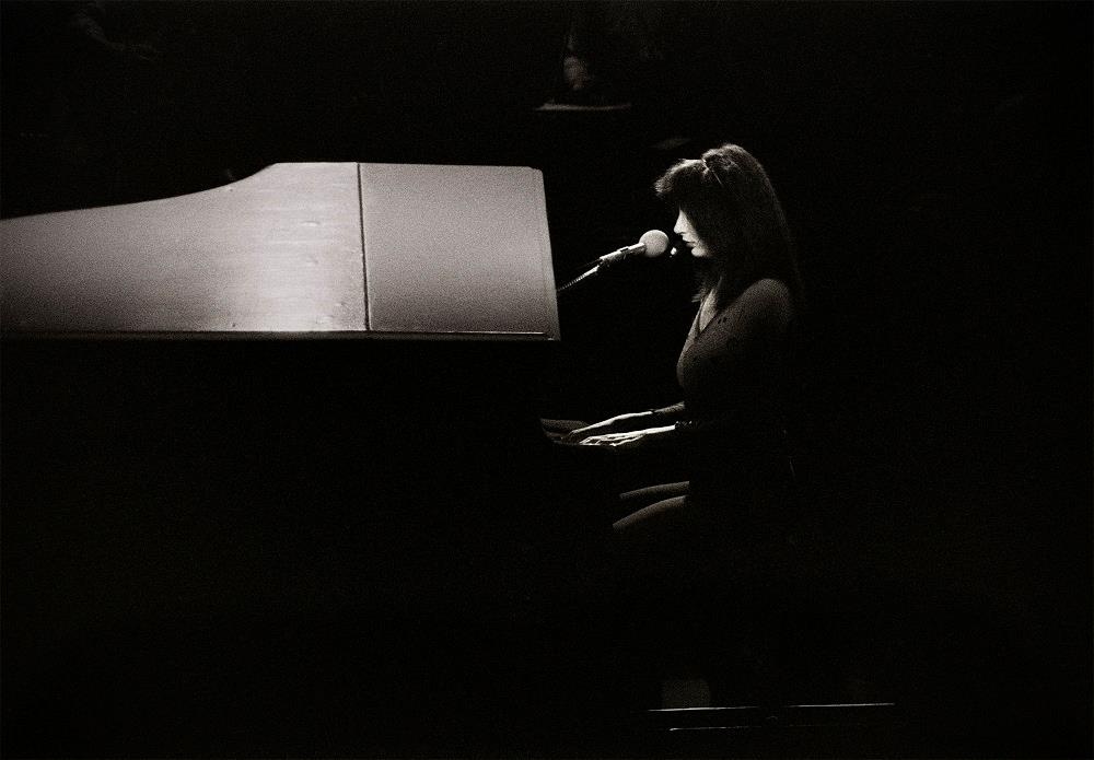 Kate Bush (KB003MBR)