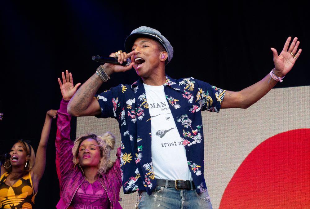Glastonbury  Pharell Williams (PHWI001JF)