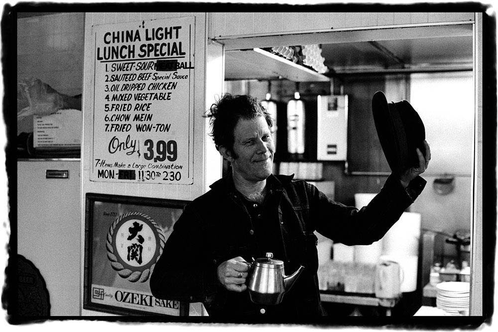 Tom Waits (TW005GUHA)