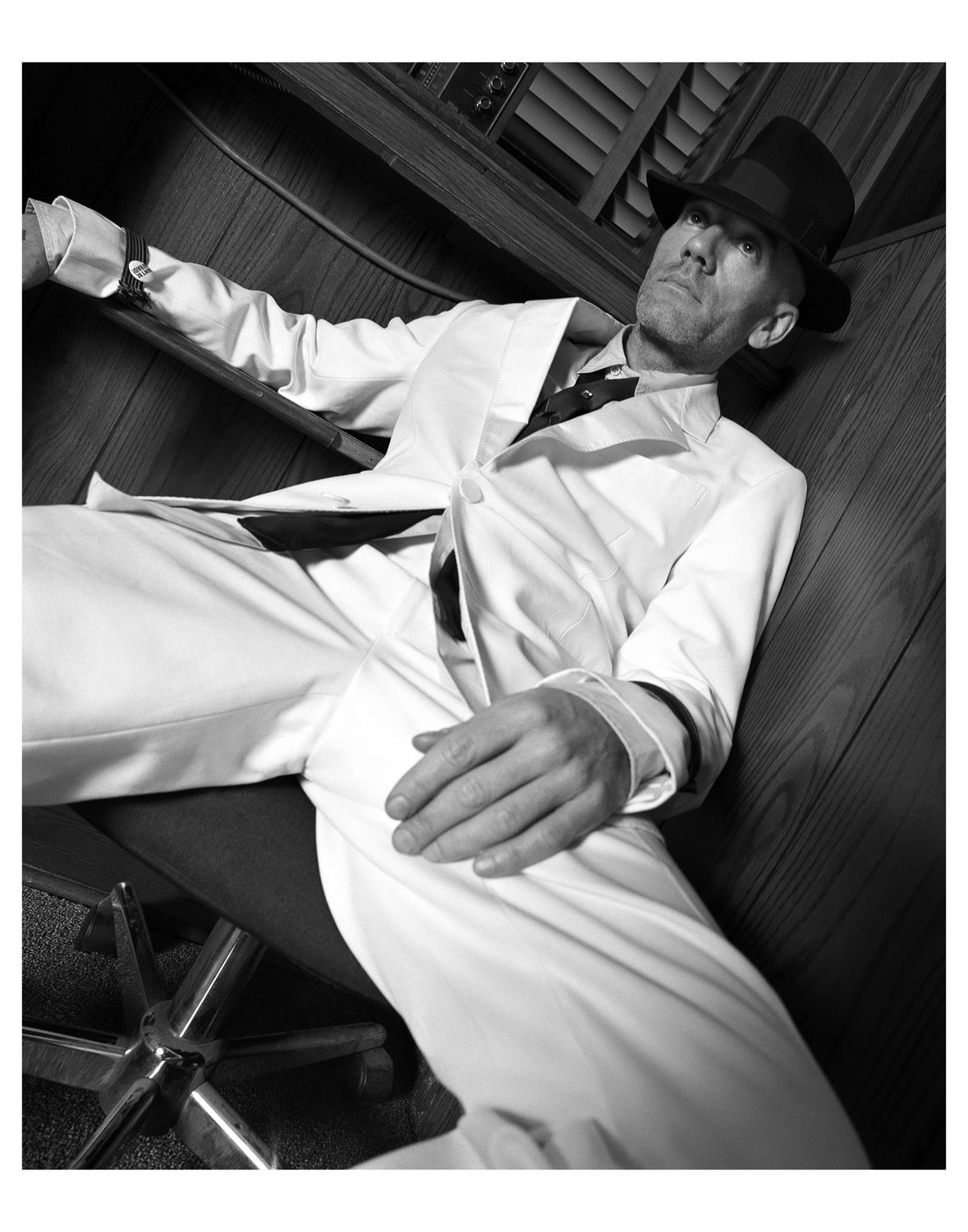 Michael Stipe R.E.M. サイン入写真集 REM MICHAEL STIPE REM Mounted Signed Photo Reproduction