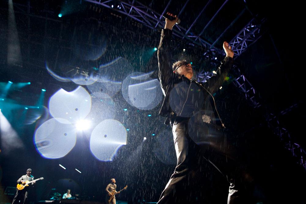 U2 performing at the 2011 Glastonbury Festival photographed by Jill Furmanovsky