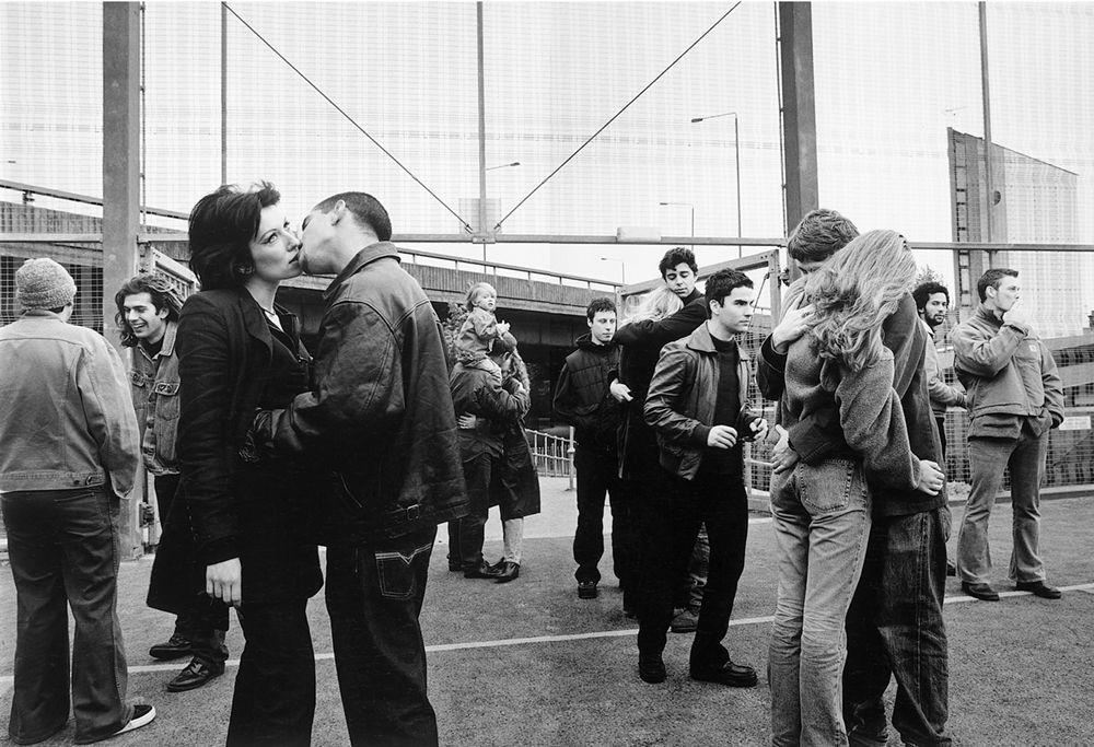 A limited edition print of the cover art for the Stereophonics 1999 album Performance & Cocktails.