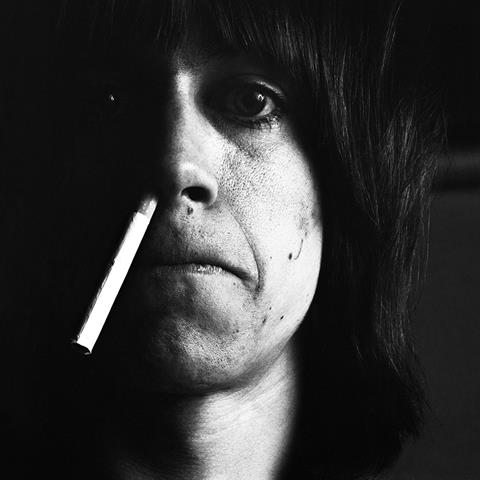 does iggy pop smoke cigarettes Iggy Pop Photos does iggy pop smoke cigarettes Iggy Pop Photos
