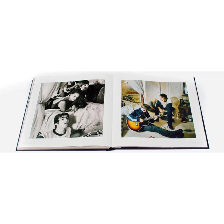Oasis: Definitely Maybe - A View From Within - Deluxe Edition